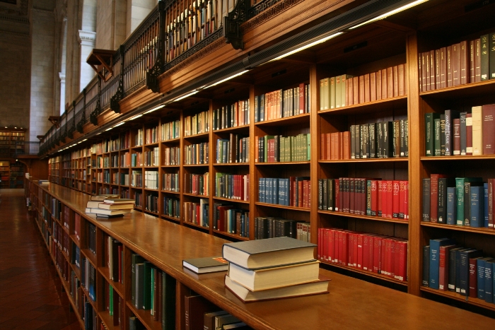 8 Kinds of People You Meet In the College Library